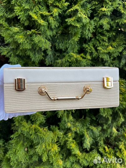 Шкатулка для украшений