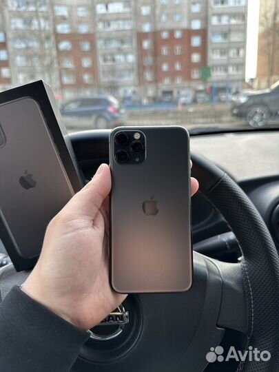 iPhone 11 Pro, 64 ГБ