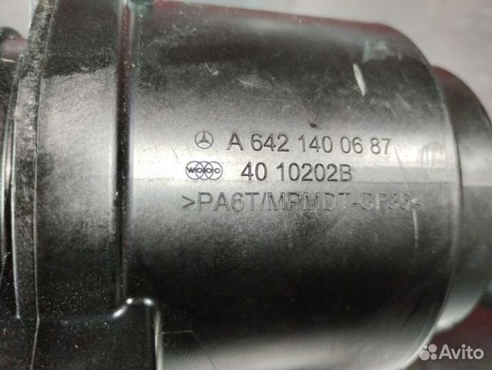 Патрубок Mercedes Cls C219 OM642 3.0 CDI 2005