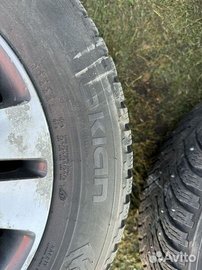 Nokian Tyres Hakkapeliitta 8 205/60 R16