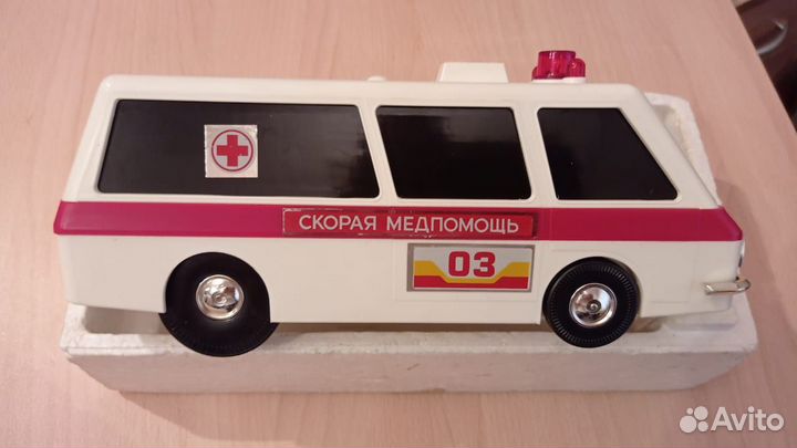 Электронная игрушка СССР скорая помощь