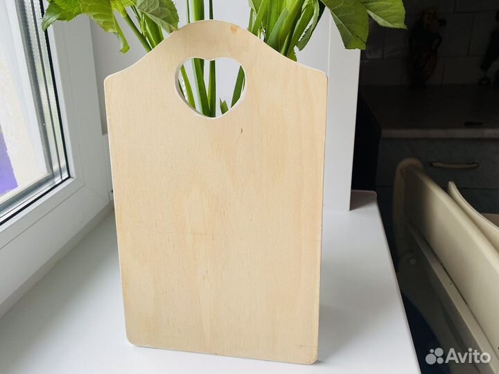 Разделочная деревянная доска декор