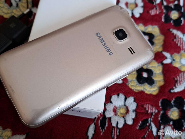 Телефон Samsung galaxy j1 mini
