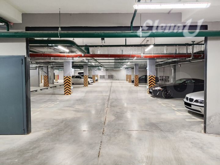 Машиноместо, 13 м²