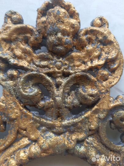 Старинная рамка для фото, зеркала