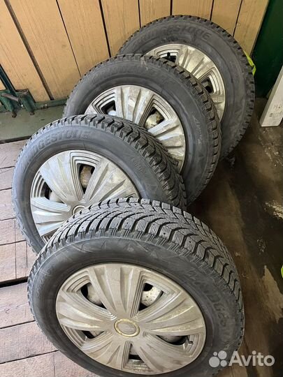 Bridgestone Blizzak Spike-01 185/65 R15 85T