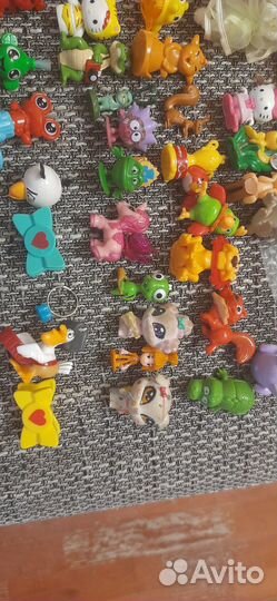 Пакет мелких игрушек киндер sweet box zoobles