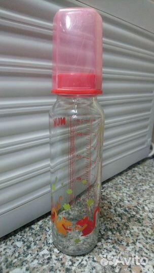 Бутылка стеклянная