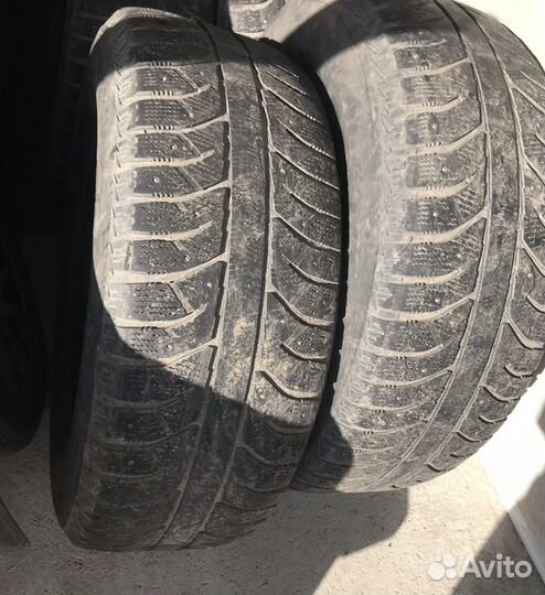 Bridgestone Ice Cruiser 7000 275/65 R17