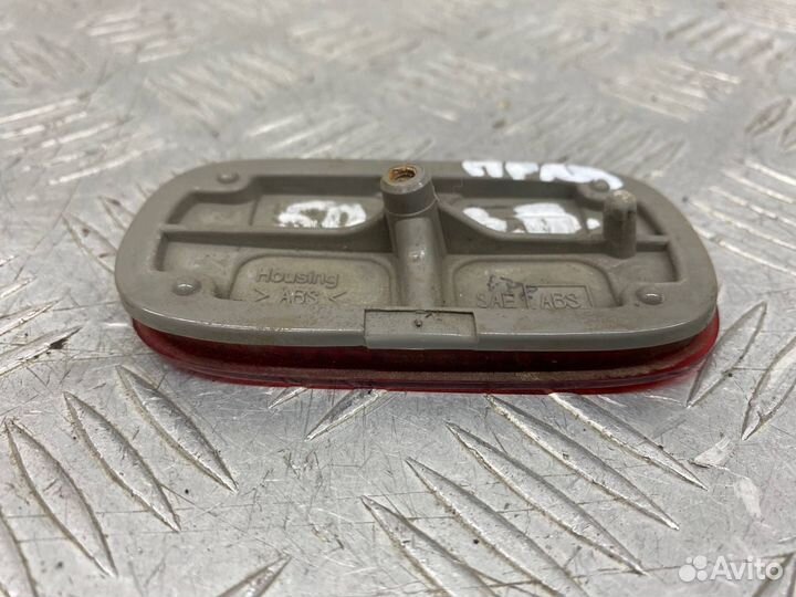 Б/У отражатель в бампер (катафот) задний правый