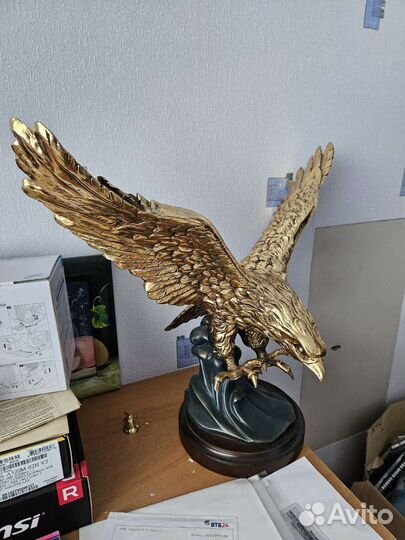 Статуэтка bogacho Орёл на волне бронзового цвета