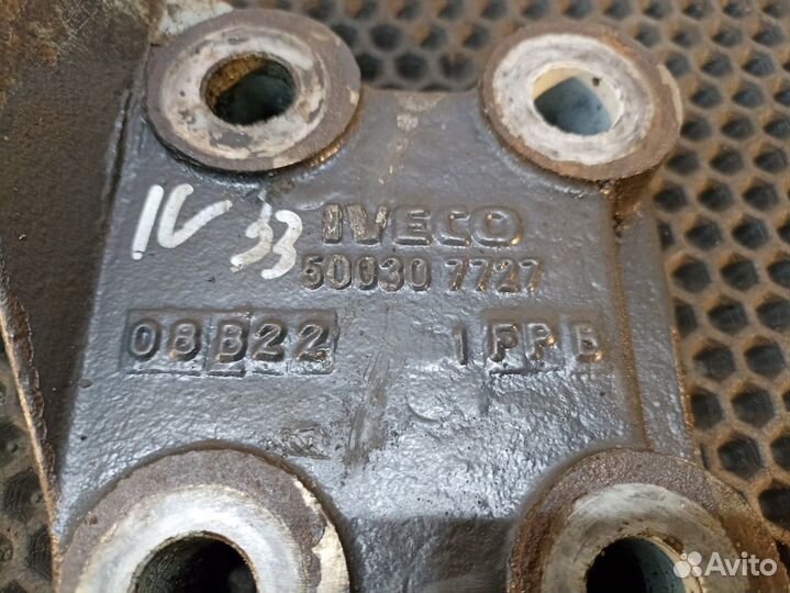 500307727 Кронштейн двигателя задний правый