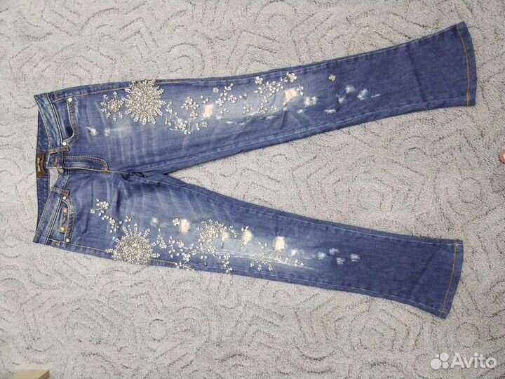 Джинсы роберто cavalli