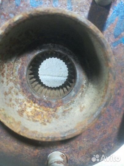 Ступица передняя Nissan Teana