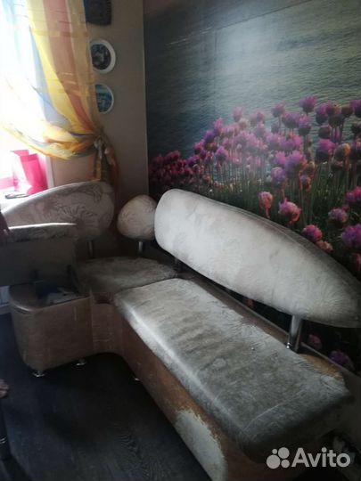 Продам диван кухонный