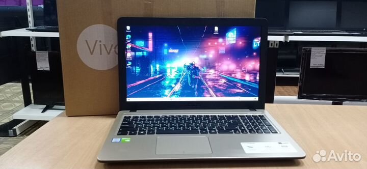 Asus X540U/i3 6006/4GB/GT110MX/128GB SSD/15.6 FHD