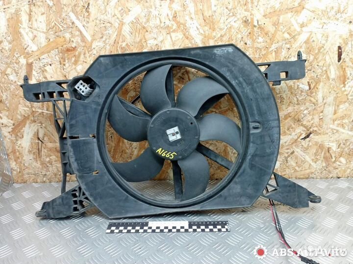 Вентилятор охлаждения Renault Laguna 1996