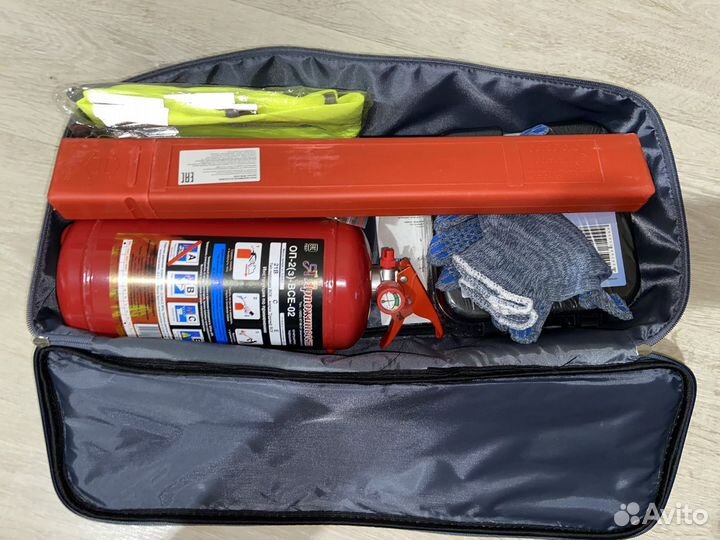 Набор автомобилиста skoda SKD073900