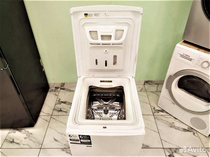 Машина с вертикальной загрузкой бу Whirlpool