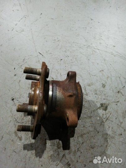 Ступица задняя Nissan X-Trail NT-31 2.0 MR20DE