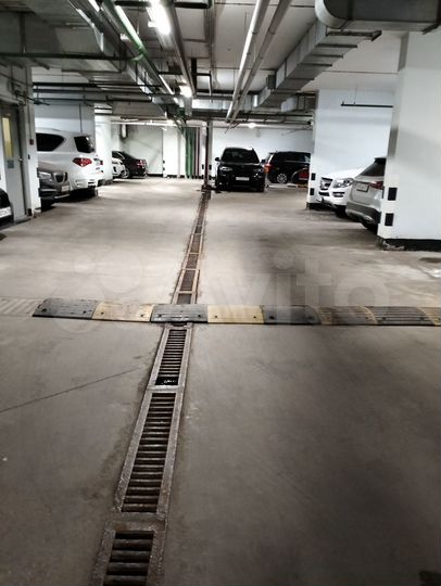 Машиноместо, 13 м²