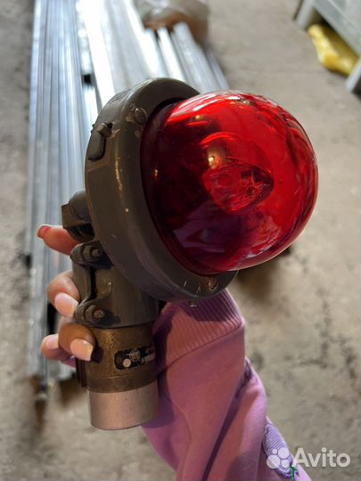 Огонь светосигнальный осс-61