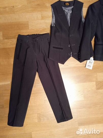 Школьный костюм