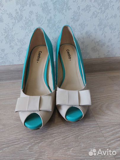 Платье и туфли