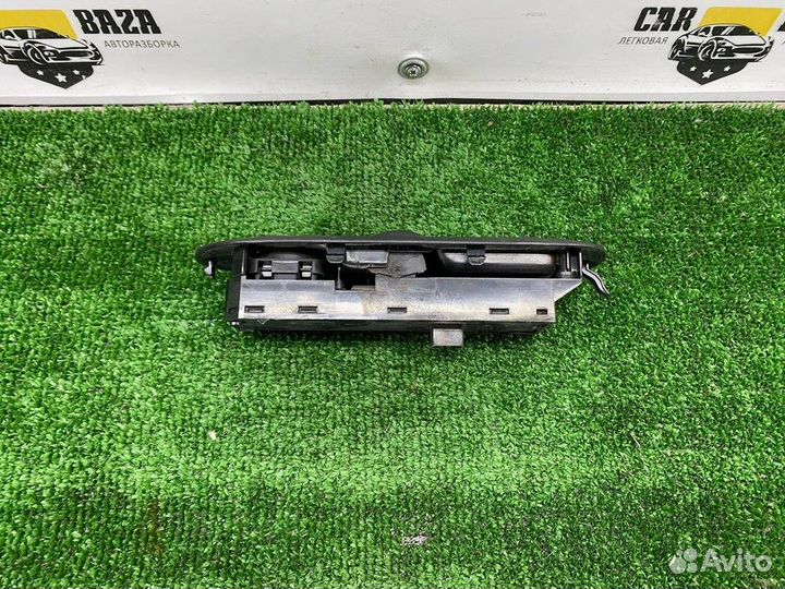 Кнопка стеклоподъемника переднего левого L