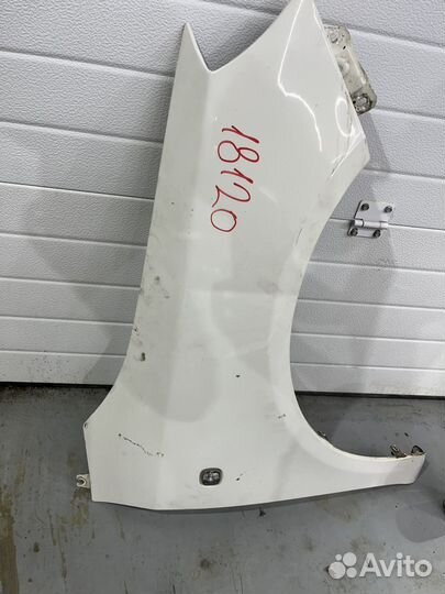 Продам крылья шкода фабия 2