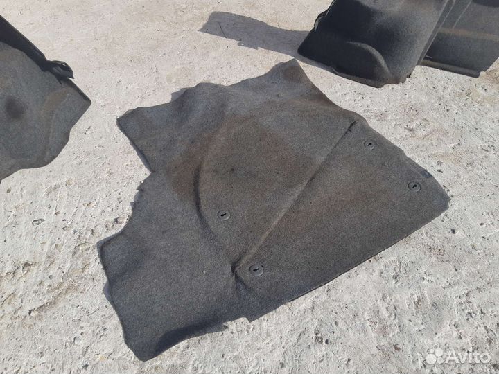 Обшивки багажника BMW E36 седан