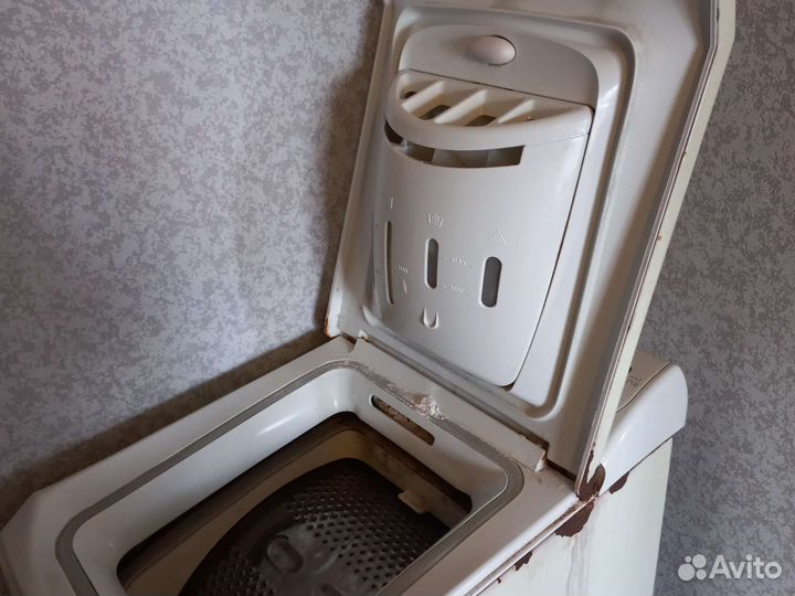 Стиральная машина с вертикальной загрузкой