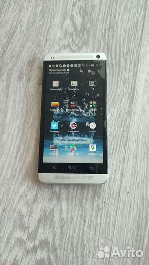 Телефон HTC