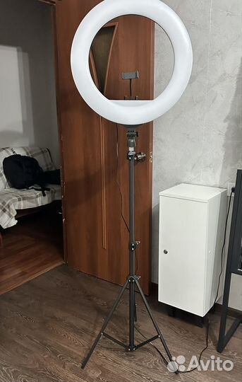 Профессиональная кольцевая лампа RL 21