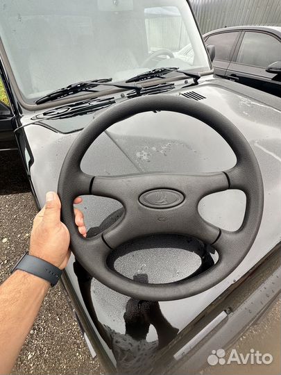 Продаю руль на ниву (классику )
