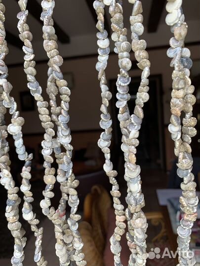 Декоративный занавес из ракушек