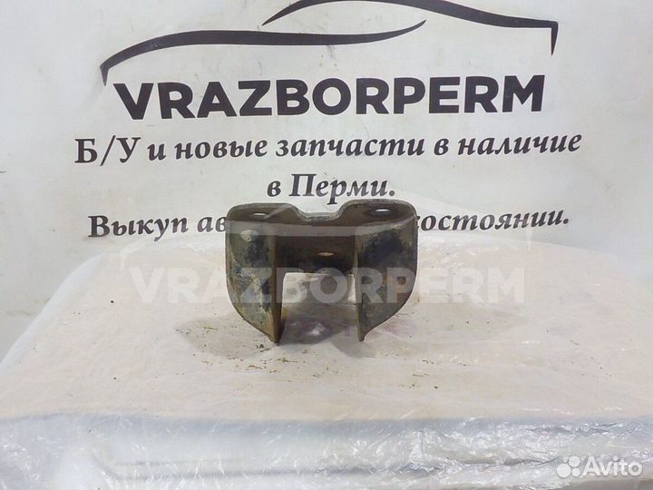 Кронштейн задней балки Hyundai Getz