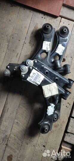 Рычаг передней подвески лопух Opel Corsa