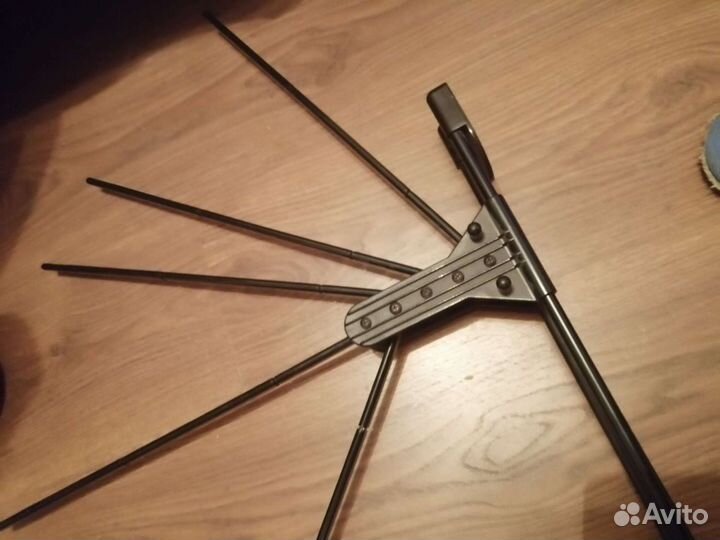 Вешалка для полотенец новая