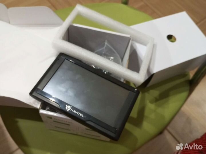 Навигатор Navitel N500 magnetic