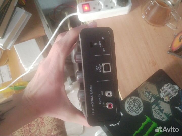 Внешняя звуковая карта behringer