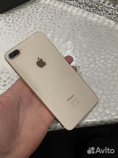 iPhone 8 Plus, 64 ГБ