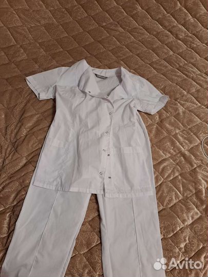 Медицинский костюм женский 42