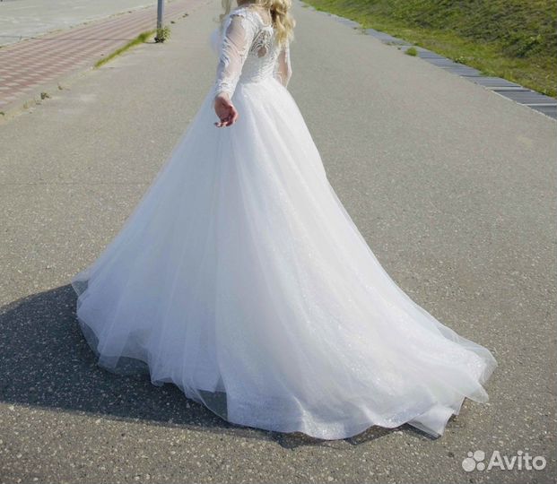 Свадебное платье