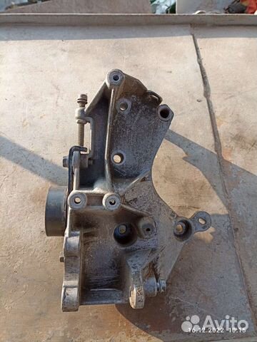 Кронштейн генератора Renault Clio Simbol