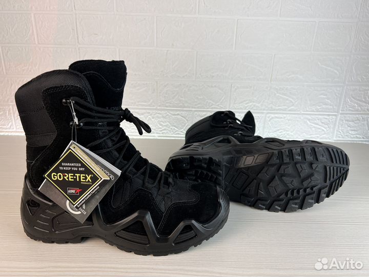 Тактические ботинки с высоким берцем Lowa