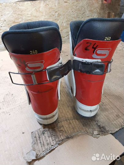 Горнолыжные ботинки