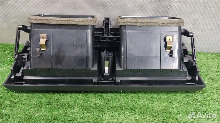 Дефлектор торпедо центральный BMW X3 (E83) 2004