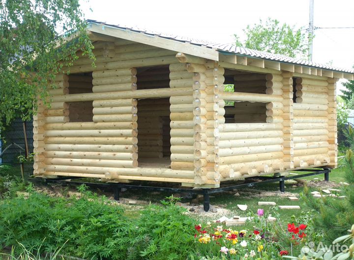 Сруб Бани из оцилиндрованного бревна