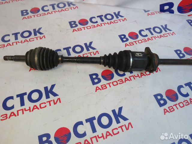 Привод Перед Право toyota isis ANM10G, ANM10W 1AZ-FSE